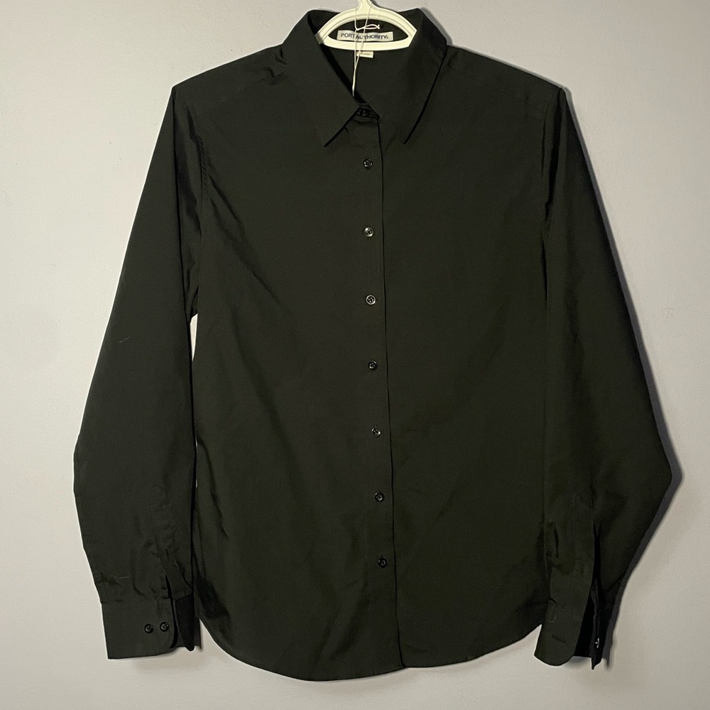 Women’s Small Port Authority Shirt